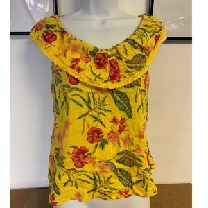 Cute Floral Ruffle Top M